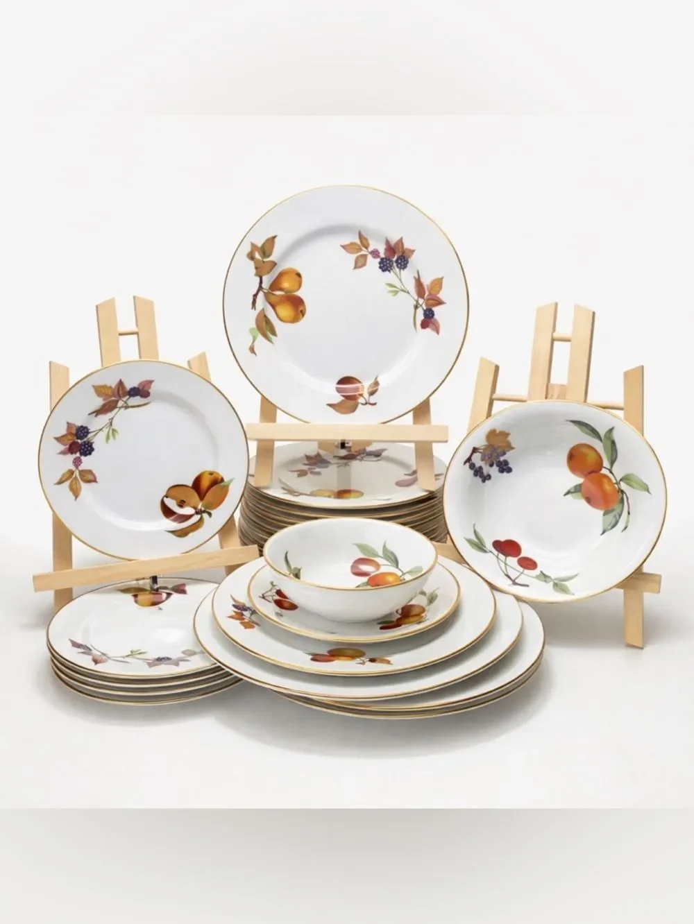 Royal Worcester Evesham Fine China Set 20pc Vintage 1961 England Dinnerware